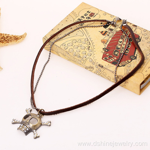 Handmade Leather Mens Pendant Necklace With Rhinestone Skull